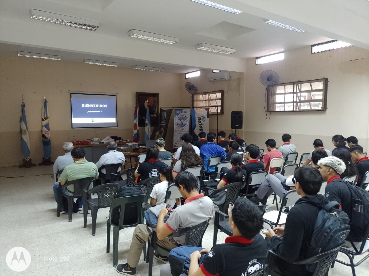 Foto grupal de capacitación 2